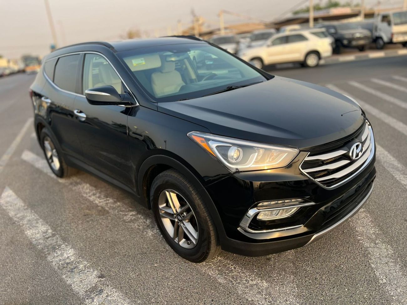 Hyundai Santa Fe 2018 Hyundai Santa Fe Sport 2.4L - V4 - REAR CAM - BIG SCREEN- PUSH START -