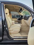Toyota Land Cruiser VXR // V8 / 5.7 // 23 SHAPE // FULL OPTION (LOT #  24746)
