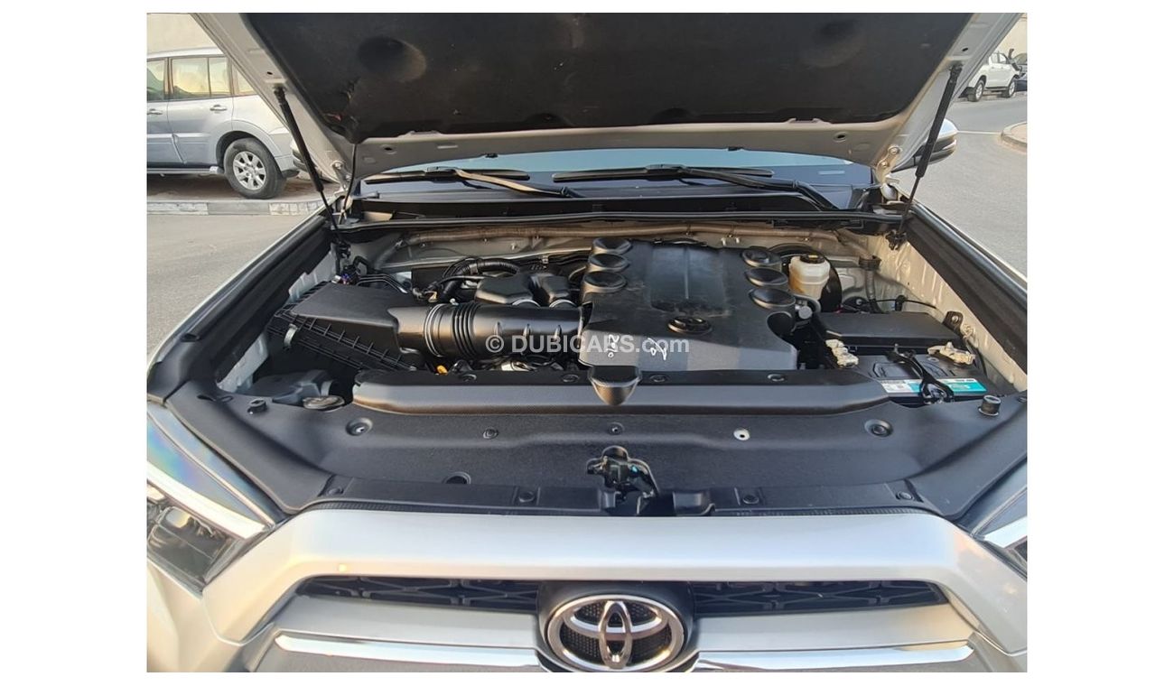 Toyota 4Runner LIMITED EDITION START & STOP ENGINE 7 SEATER 4.0L V6 2018 AMERICAN SPECIFICATION