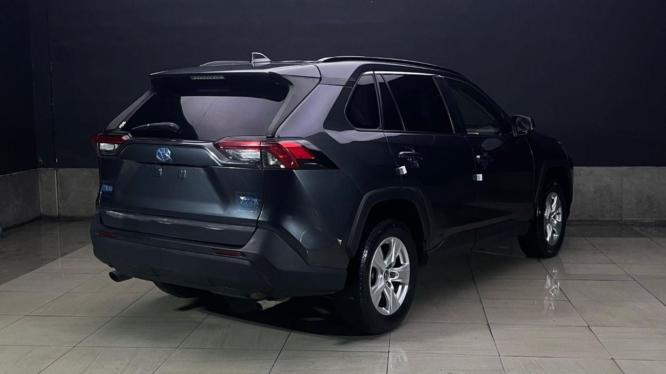 تويوتا راف ٤ XLE Full option