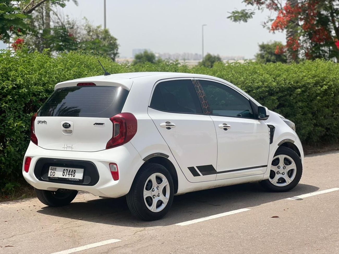 Kia Picanto 355-MONTHLY FOR 4 YEARS | GCC | LCD | REVERSE CAMERA | ACCIDENT FREE