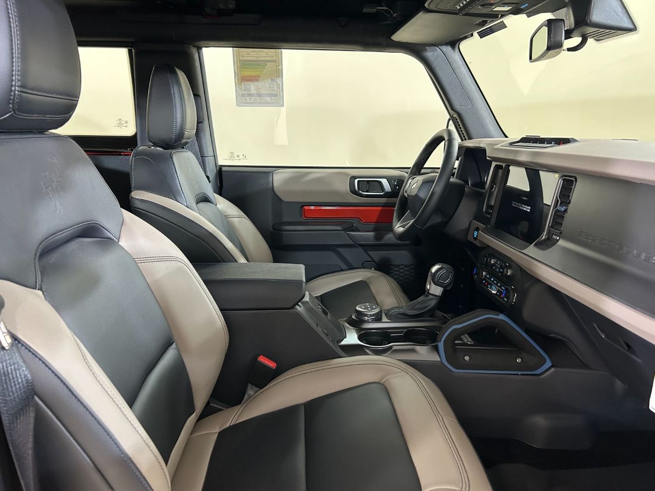 فورد برونكو Wildtrak 2.7L (4 Seater)