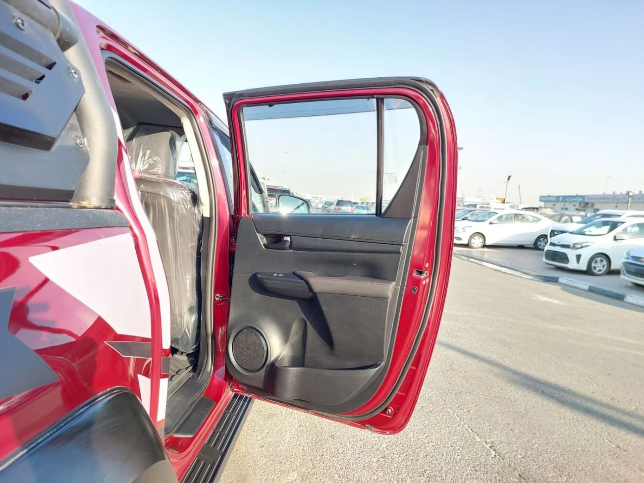 Toyota Hilux (RAMADAN OFFER) TOYOTA HILUX PICKUP RHD 2023 MODEL 2.8 L DIESEL AUTOMATIC(PM95545)