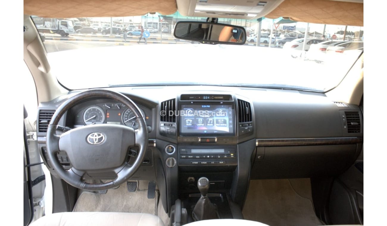 تويوتا لاند كروزر تويوتا لاندكروزر جي اكس ار ٢٠١٠ محول ٢٠١٥