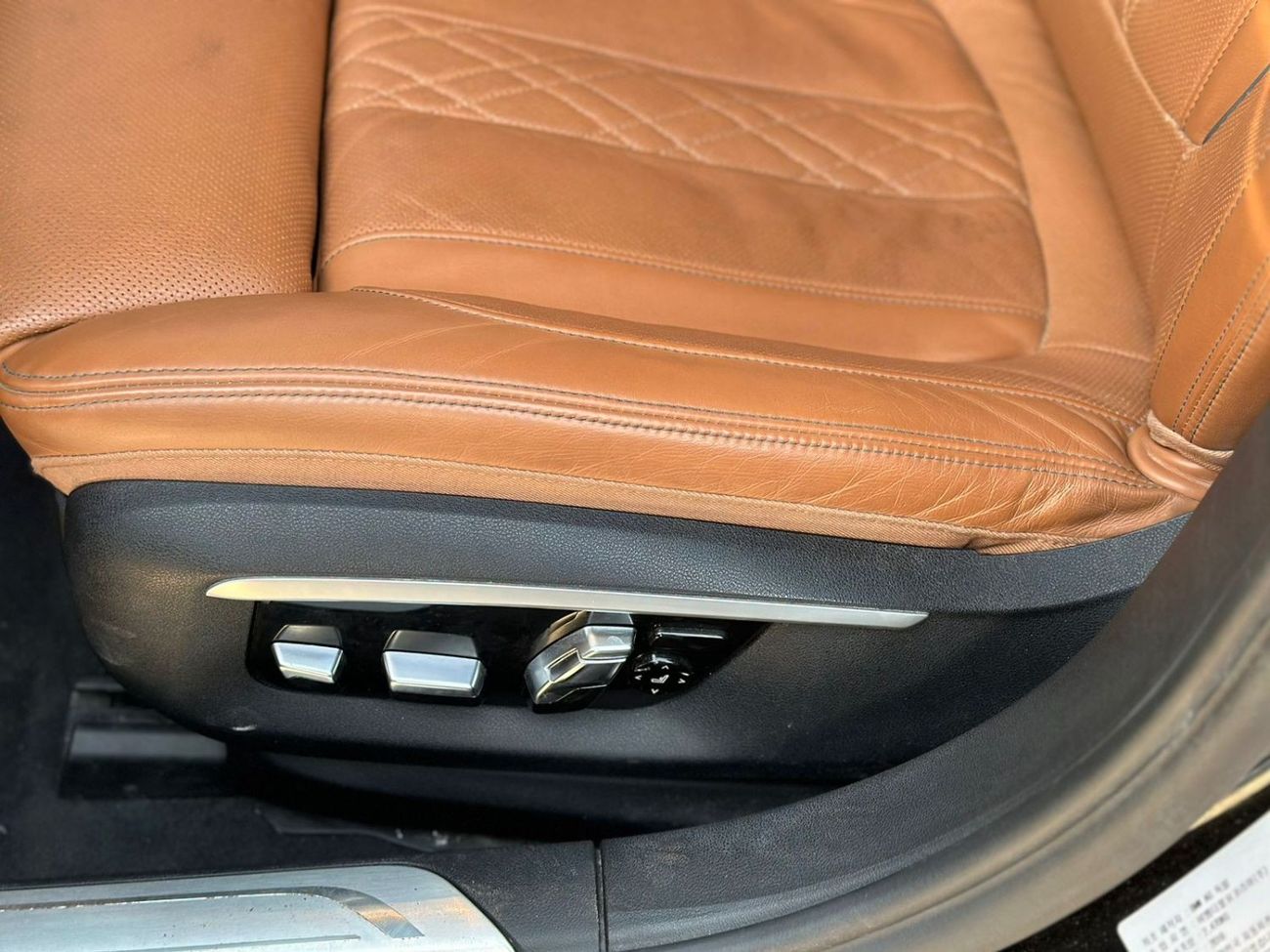 BMW 750Li xDrive 4.4L (530 HP)