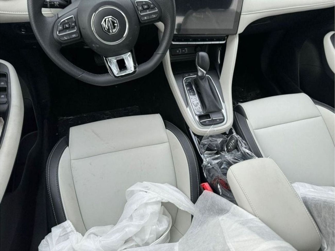 MG ZS 1.5L PETROL, FULL OPTION, 2025 GCC