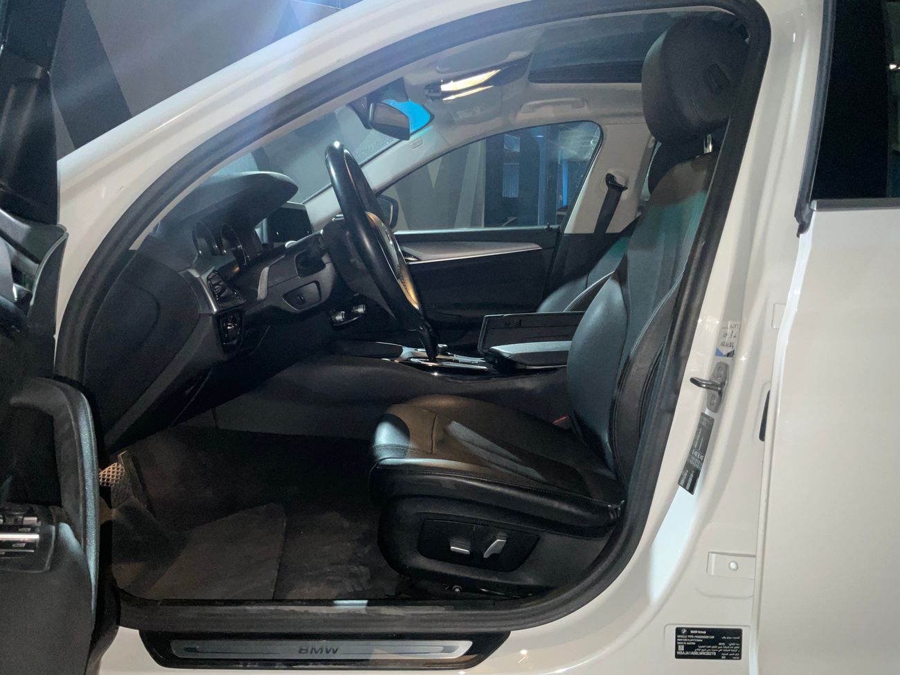 بي أم دبليو 520i Standard | شامل الضمان | 0 ﺪﻔﻋﺓ ﺃﻮﻟﻯ