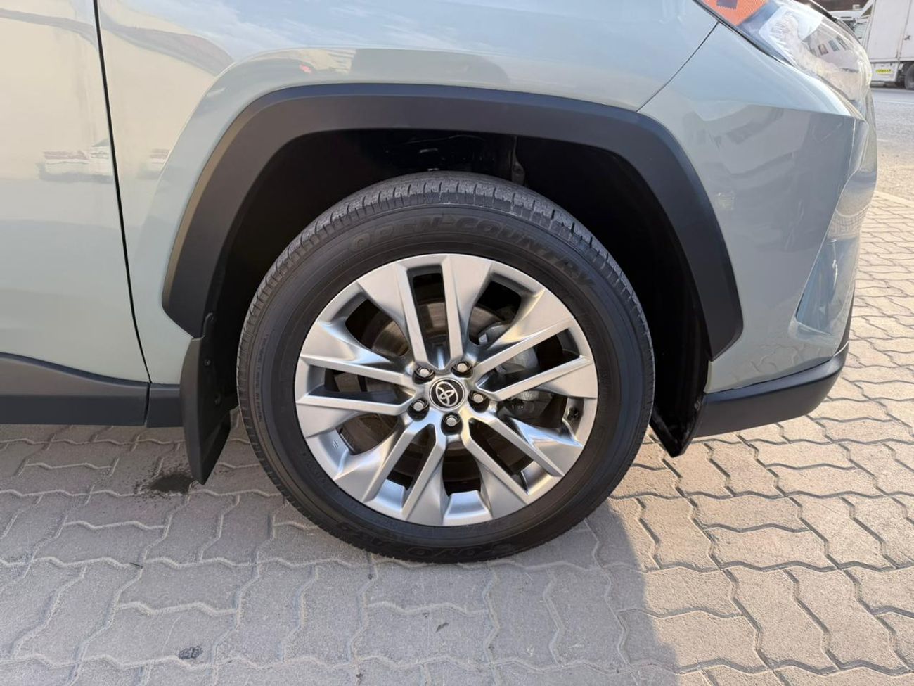 تويوتا راف ٤ XLE 2.0L