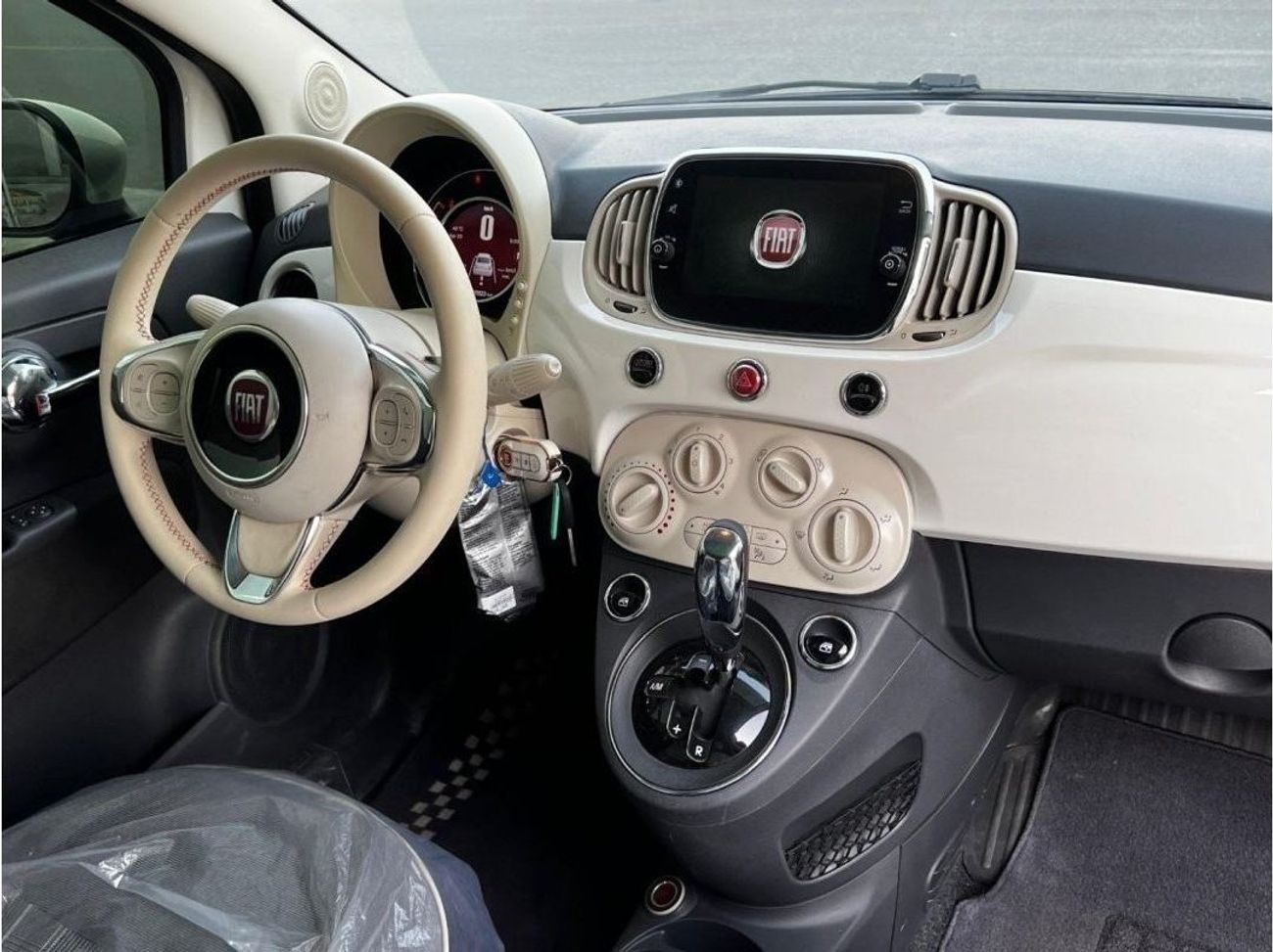 Fiat 500 Std FIAT-500 2018 GCC ORGINAL PAINT // ACCIDENT FREE // PERFECT CONDITION