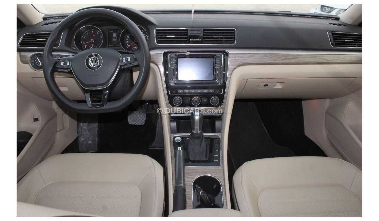 فولكس واجن باسات SE SE فولكسفاجن باسات 2018 خليجي بحالة ممتازة فل أوبشن بدون حوادث