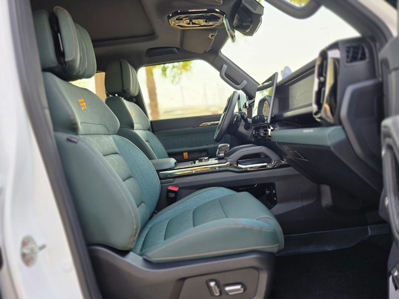 Jetour T2 Luxury 2.0 2025 GCC WITH AGENCY WARRANTY & SERVICE CONTRACT IN MINT CONDITION