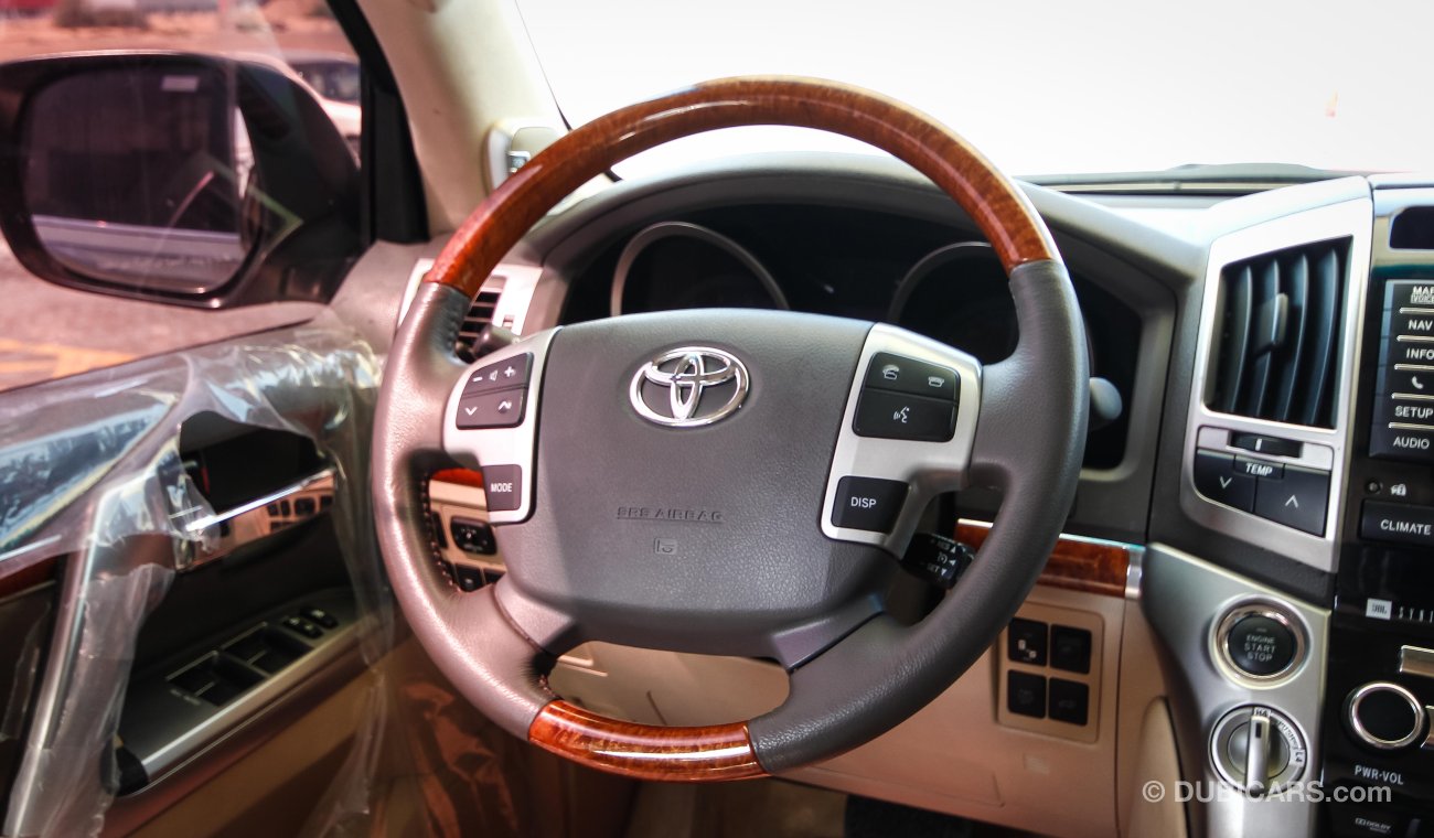 Toyota Land Cruiser VXR V8