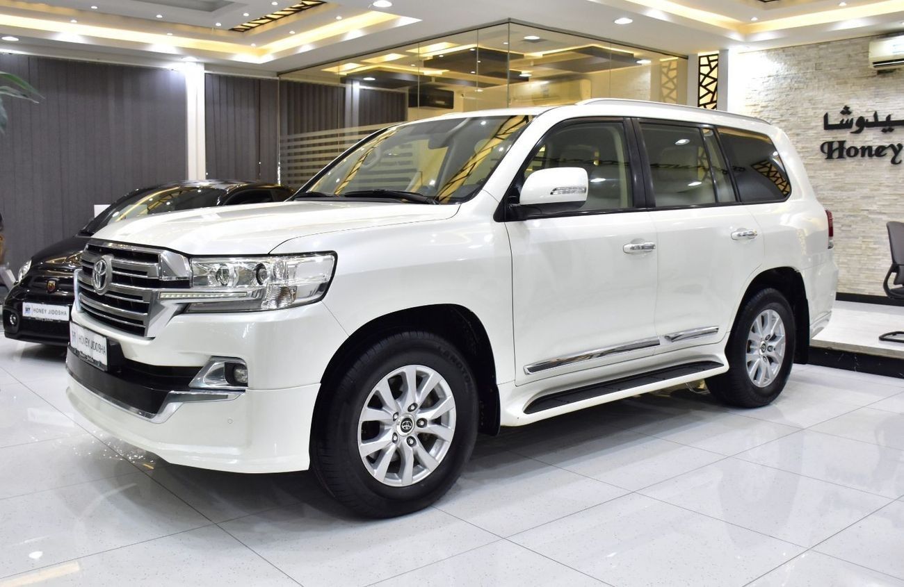 تويوتا لاند كروزر EXCELLENT DEAL for our Toyota Land Cruiser GXR ( 2018 Model ) in White Color GCC Specs