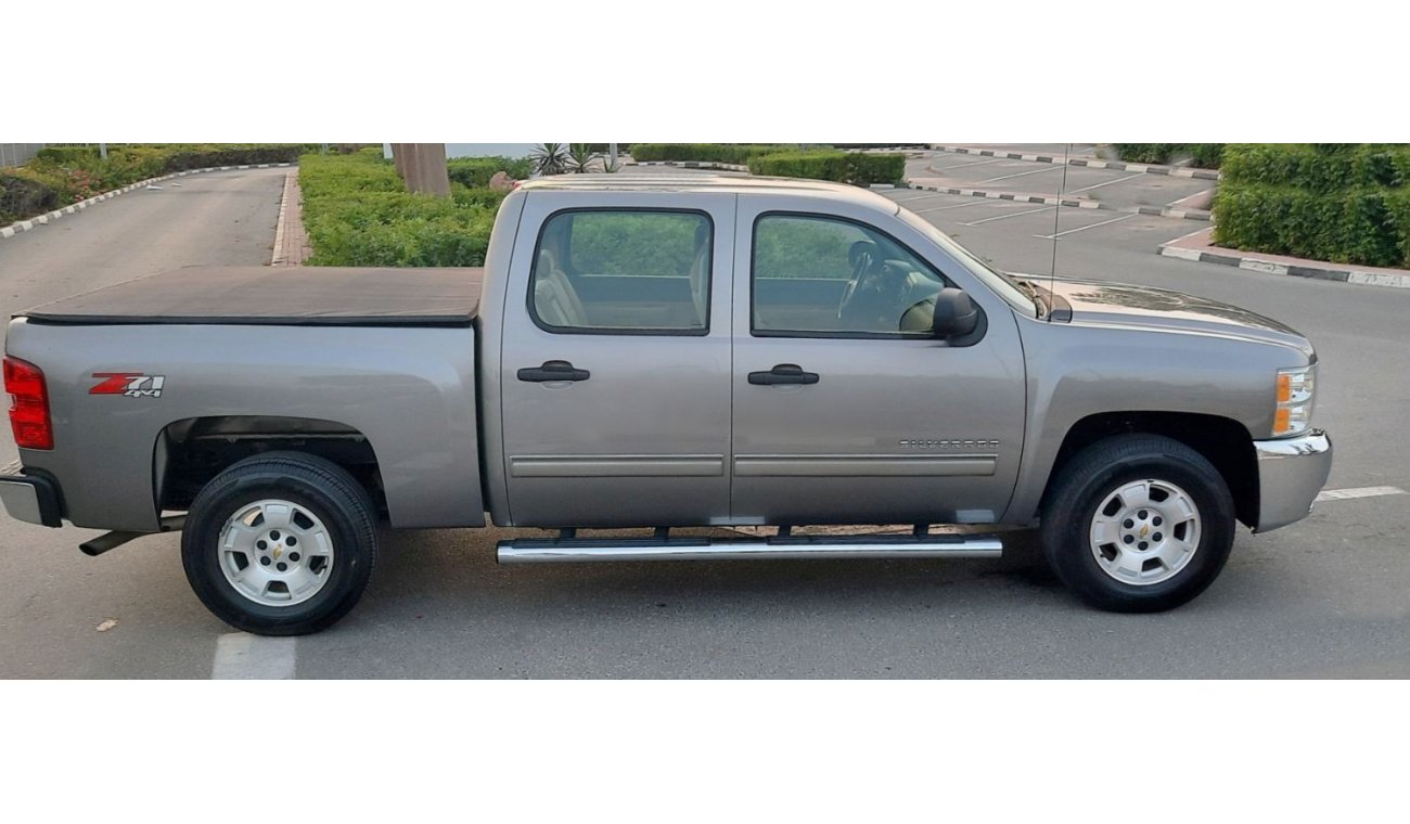 Chevrolet Silverado 2013-v8  EXCELLENT CONDITION