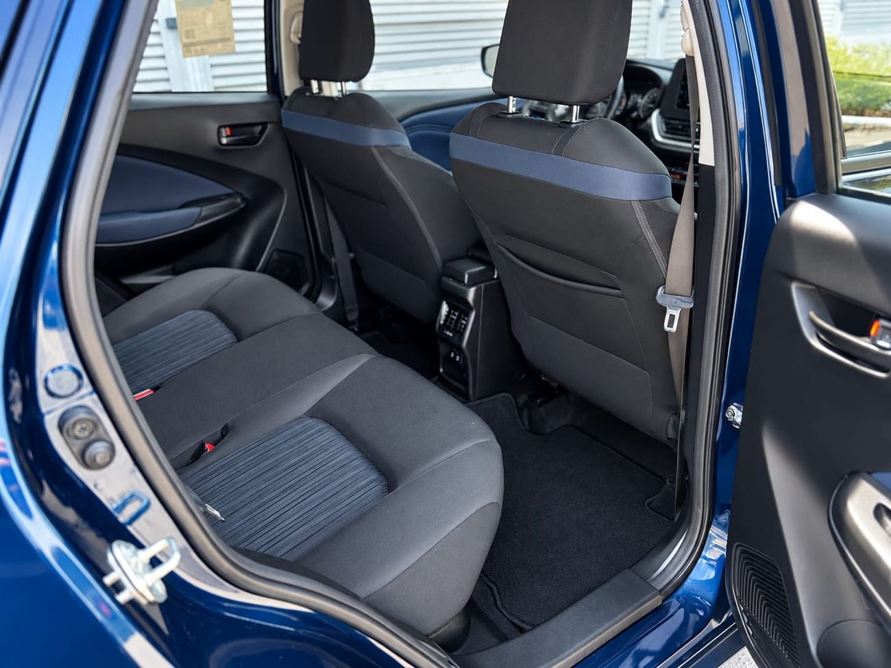 Suzuki Baleno GLX Key Details:  Free 3 Months Warranty. Additional extended warranty plans available.  Service History