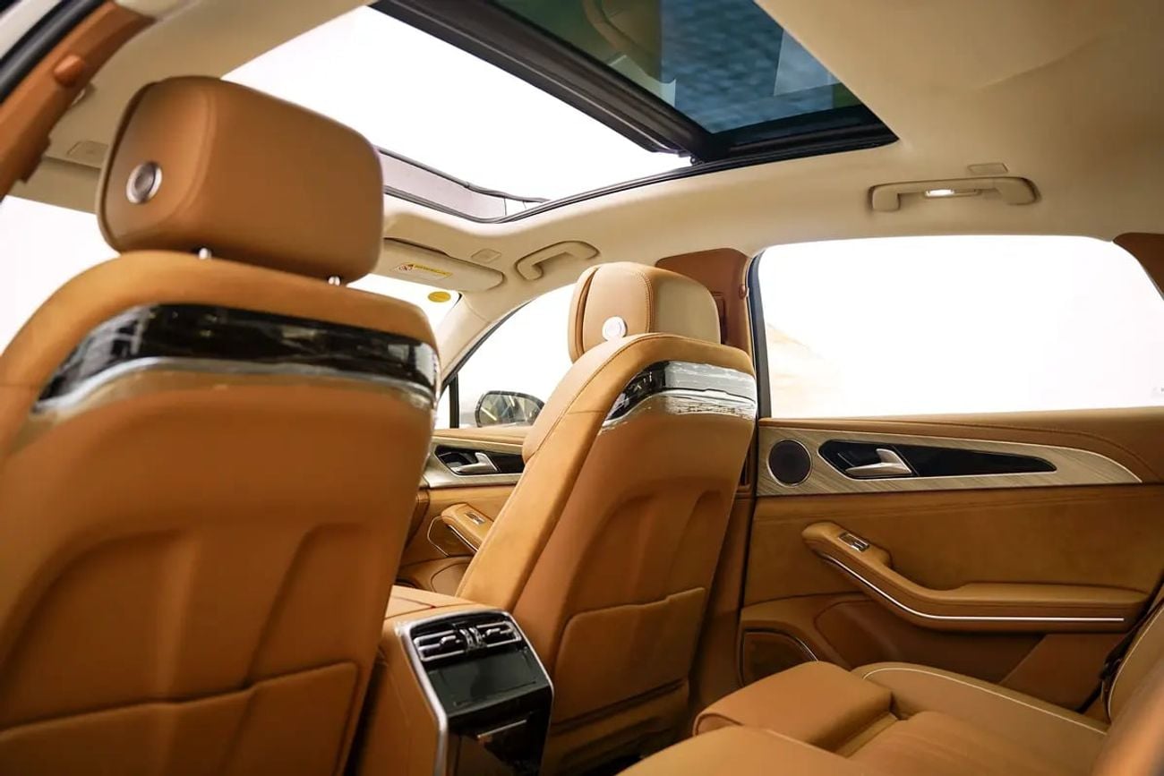 HONGQI H9 CA7205 2.0L RWD WITH WARRANTY