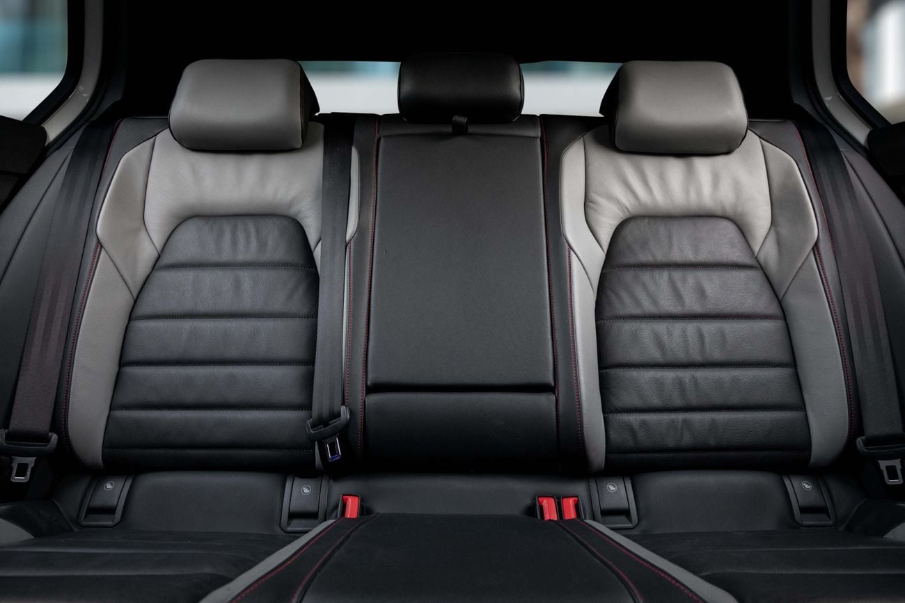 Volkswagen Golf Golf GTI P2 | 2,350 P.M | 0% Downpayment | Volkswagen Golf GTI | VW Warranty! | Ramadan Offer!