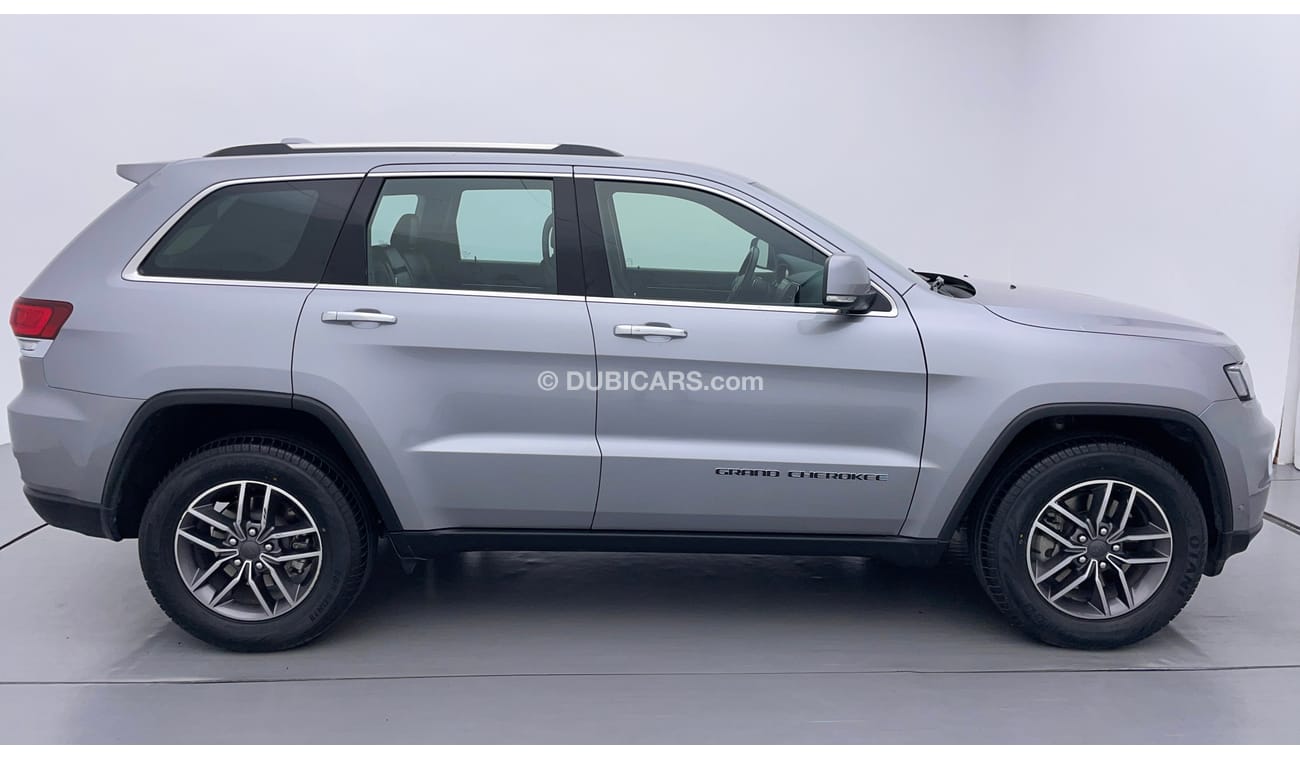 جيب جراند شيروكي LIMITED 3.6 | بدون دفعة مقدمة | اختبار قيادة مجاني للمنزل