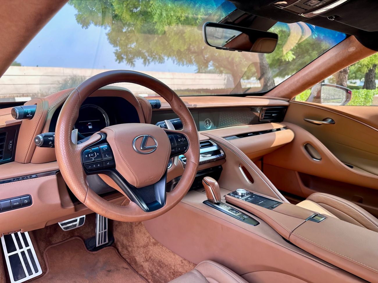 لكزس LC 500 Full Option Carbon fiber