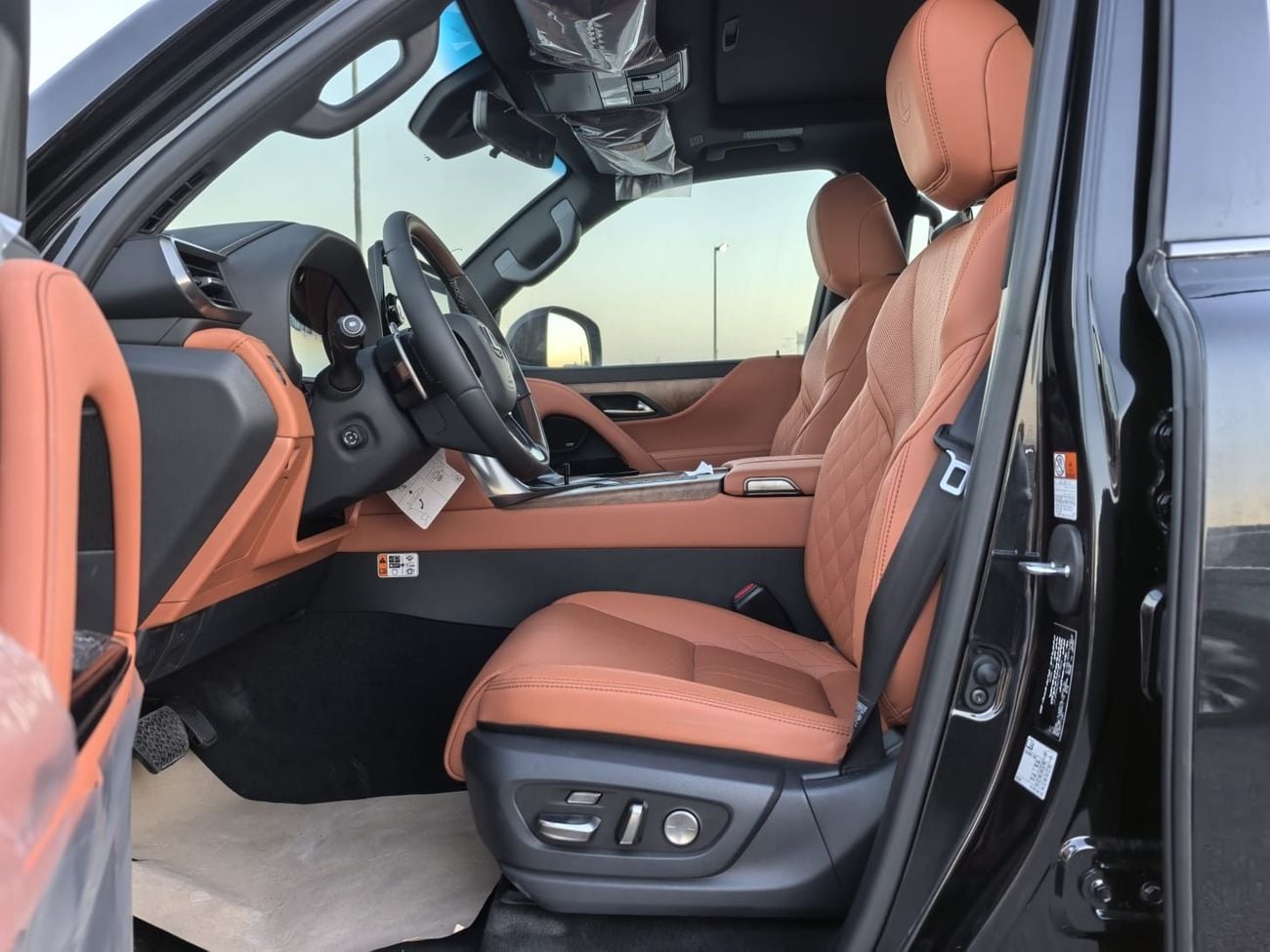 لكزس LX 700h VIP