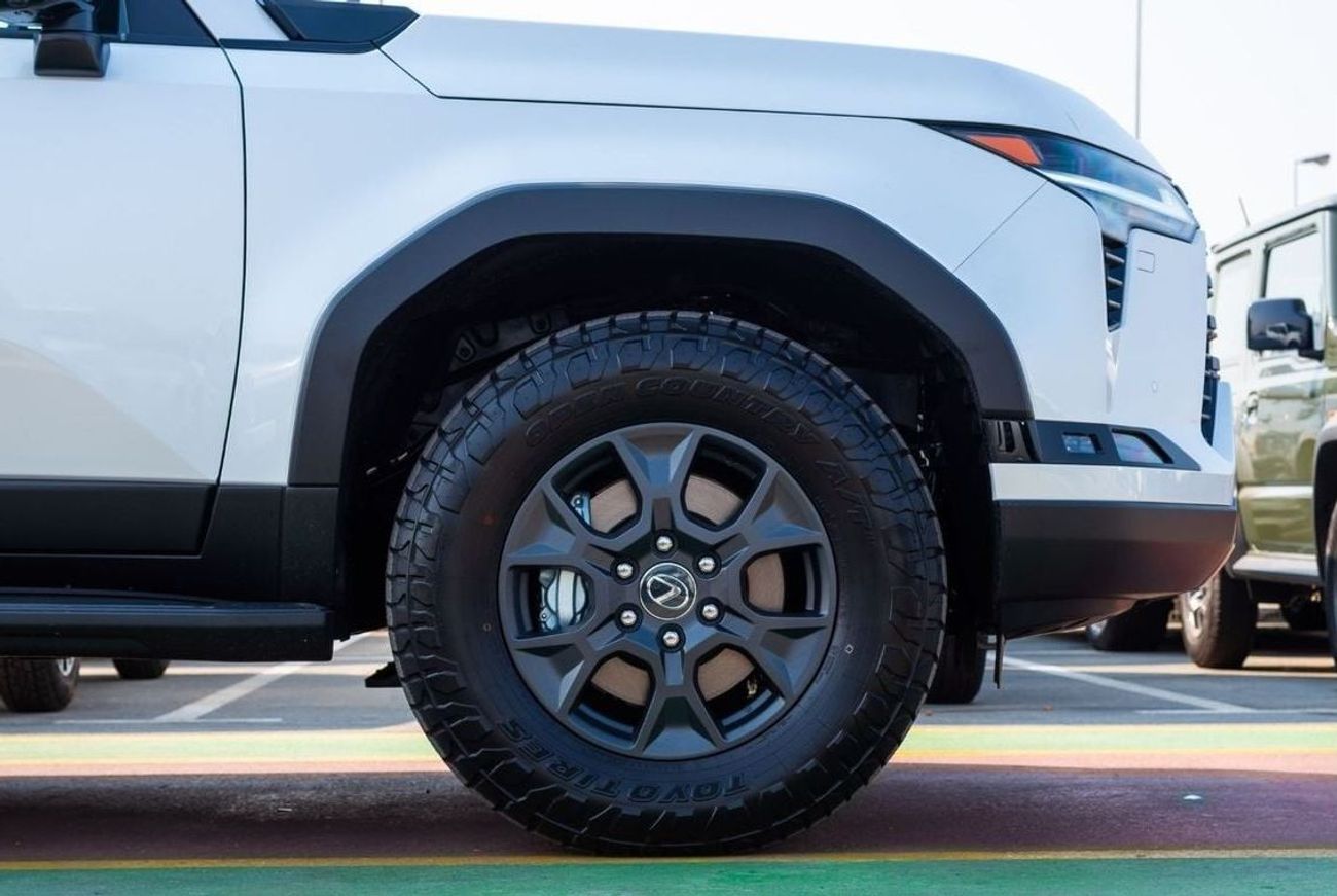 لكزس GX550 OVERTRAIL 2024 - RIGHT HAND DRIVE - EXPORT ONLY, READILY AVAILABLE IN DUBAI