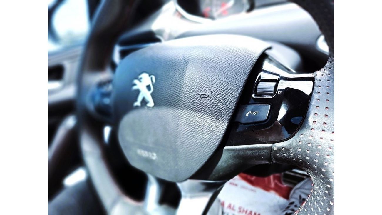 بيجو 308 GT لاين GCC