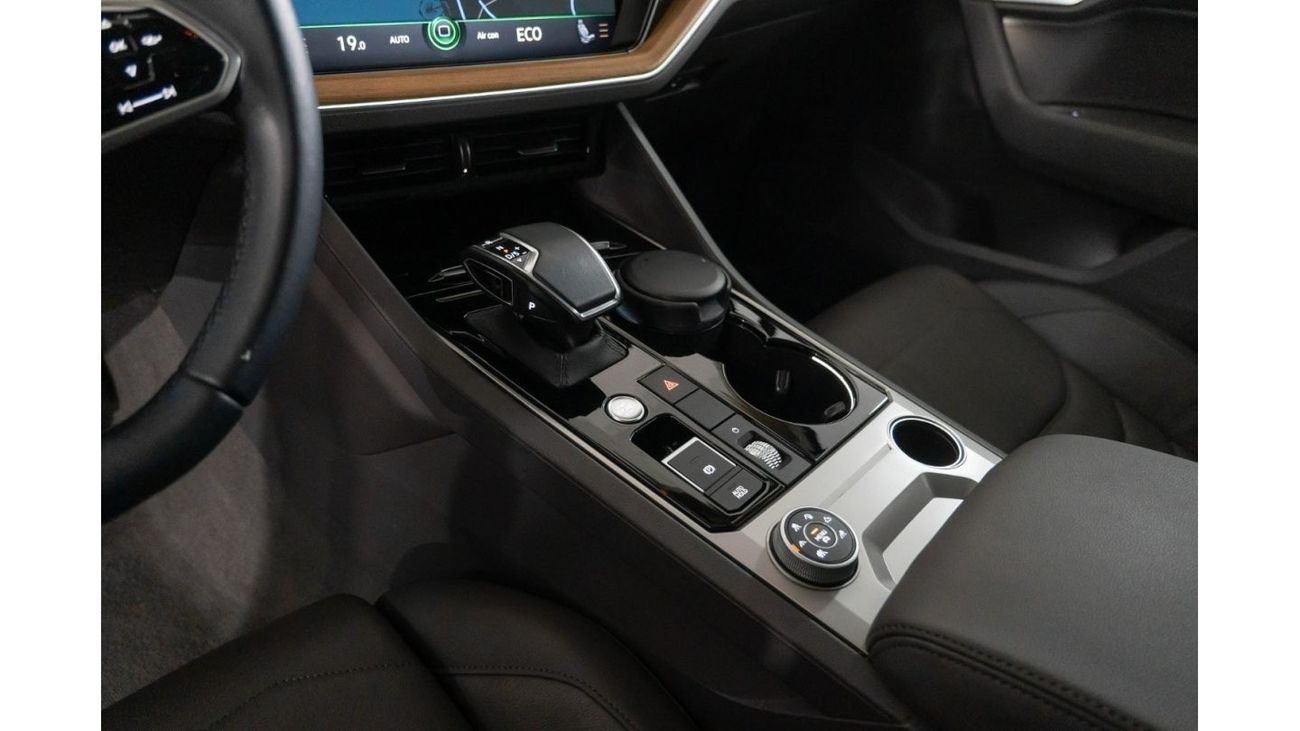 Volkswagen Touareg 2021 Volkswagen Touareg Atmosphere / Full Volkswagen Service History & Volkswagen Warranty