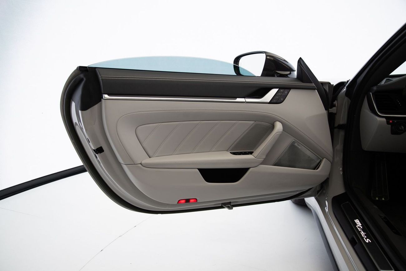 Porsche 911 WARRANTY JAN 2025