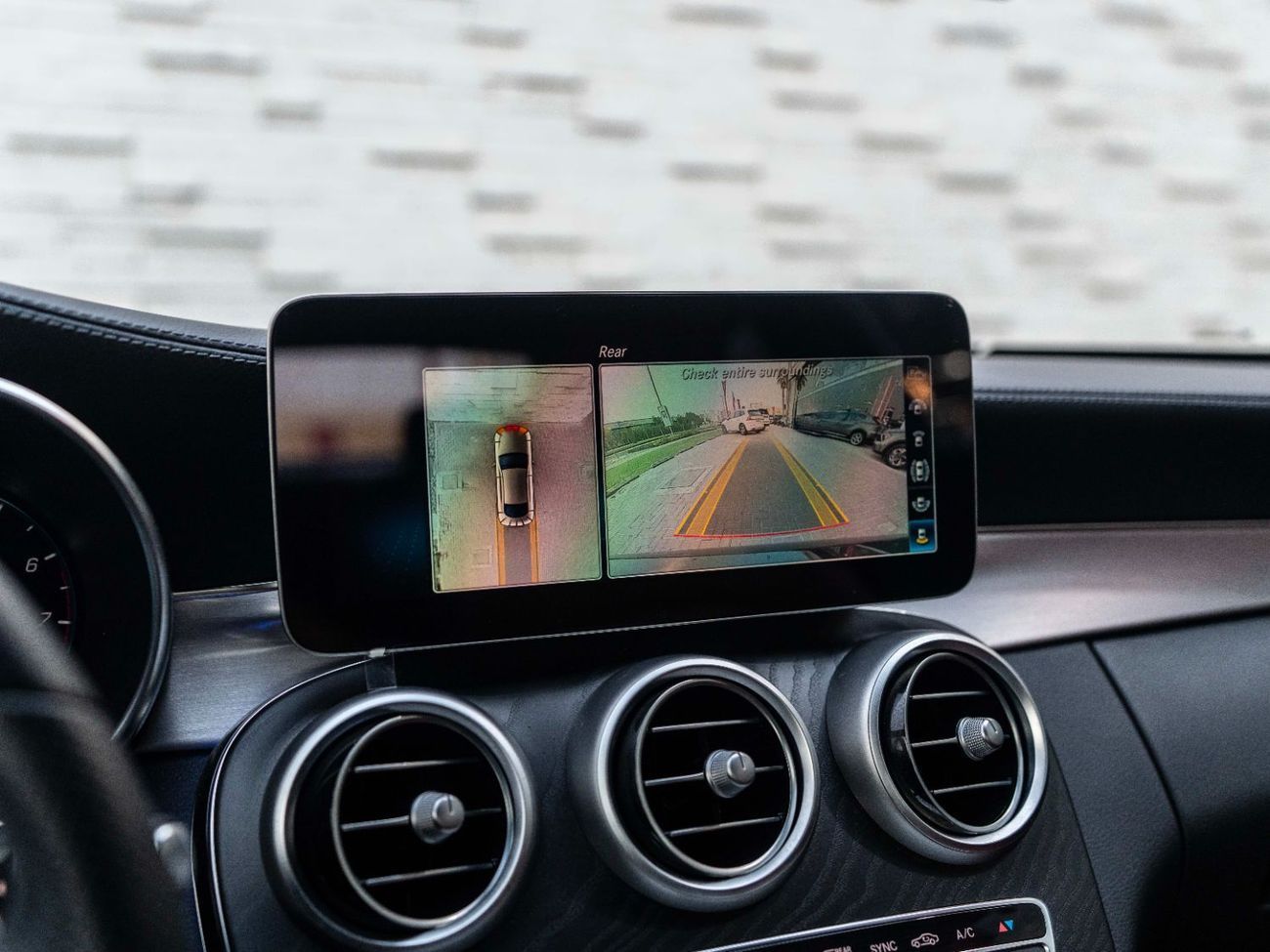 Mercedes-Benz C 200 Premium 2.0L