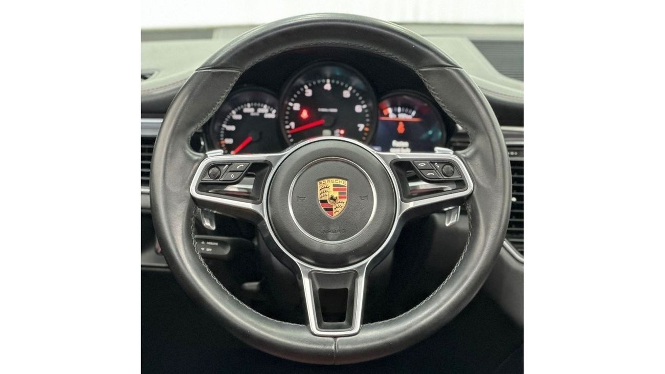 Porsche Macan Std 2018 Porsche Macan, Warranty, Service History, Full Options, GCC