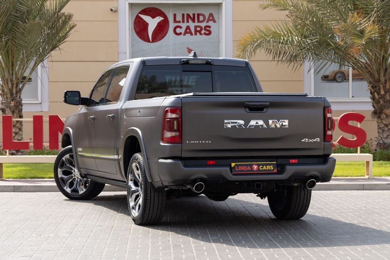 RAM 1500 Limited Crew Cab 5.7L