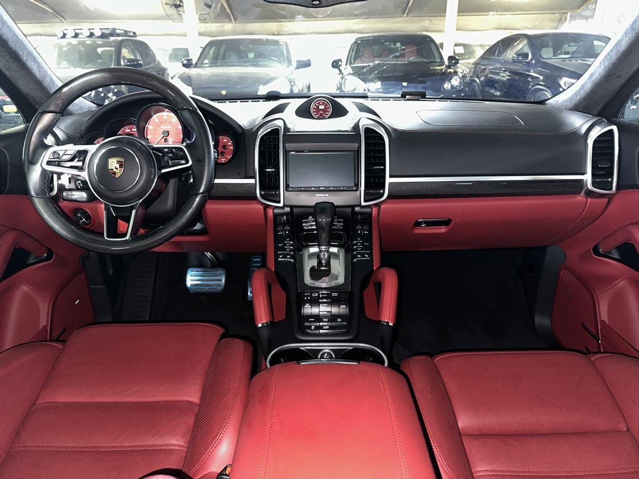 Porsche Cayenne Turbo S 4.8L (570 HP) 2016 | FULL SERVICE HISTORY | CARBON CERAMIC BRAKES (PCCB) | FULL SPEC!