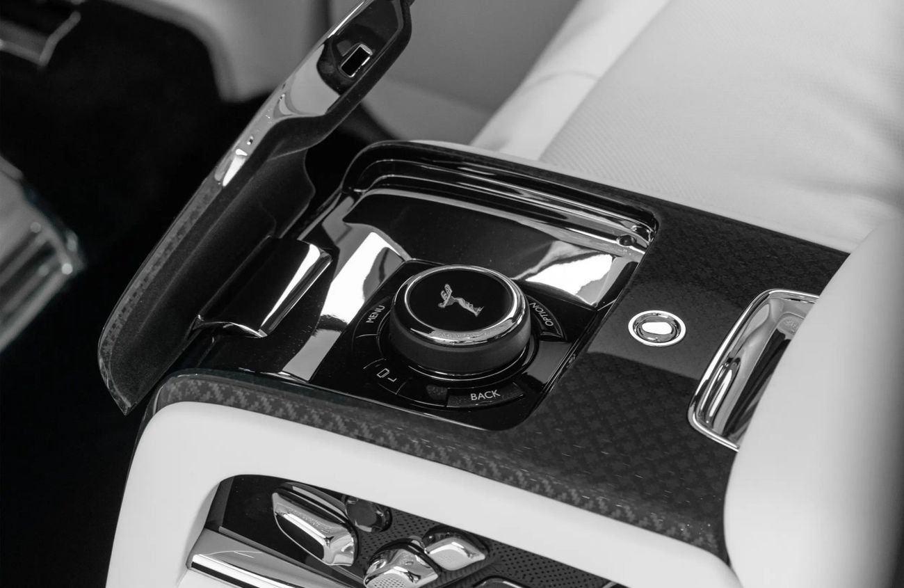 رولز رويس كولينان 6.75 L V-12 twin-turbocharged Engine | Warranty