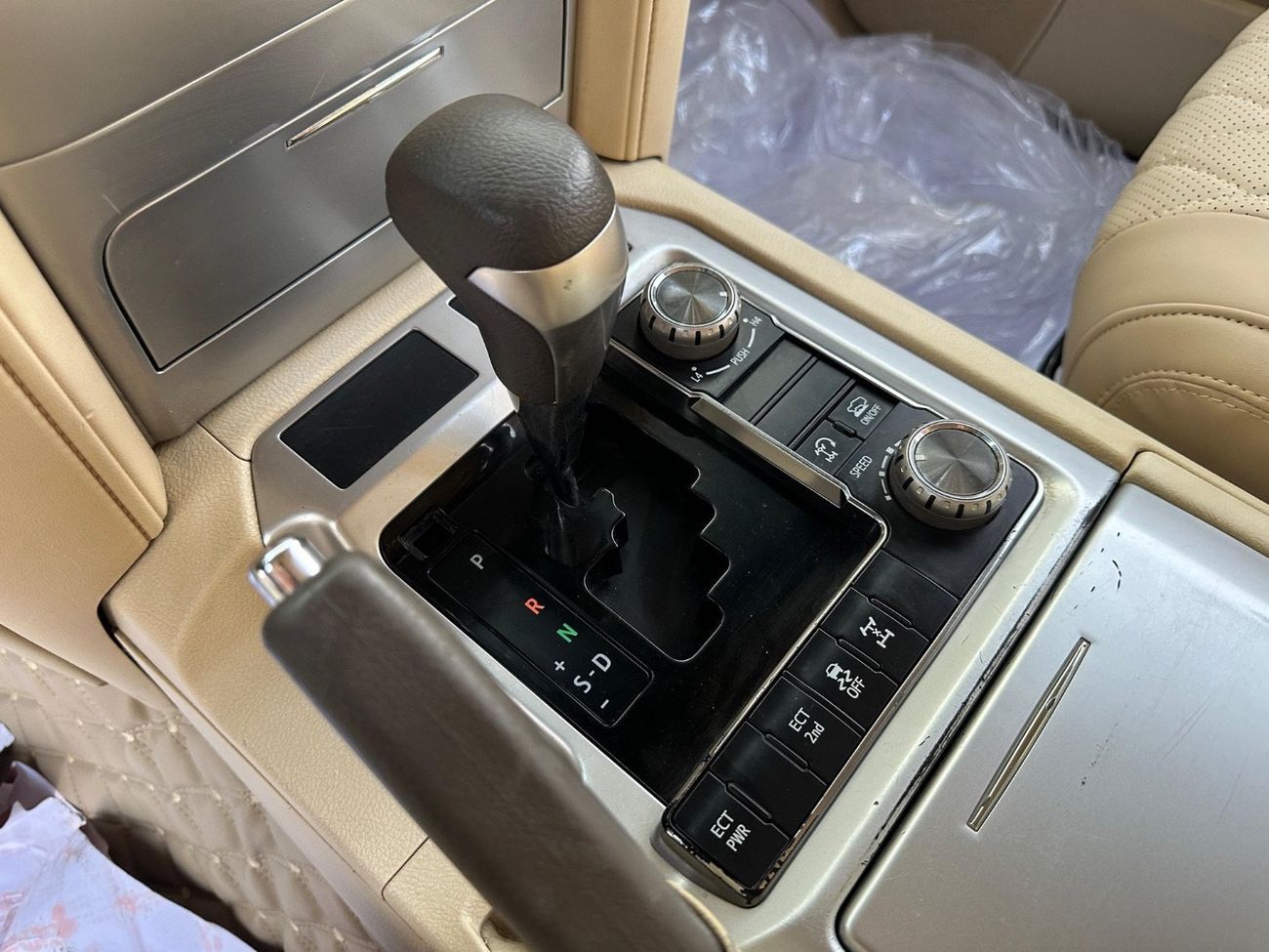 تويوتا لاند كروزر EXR 4.0L 4WD