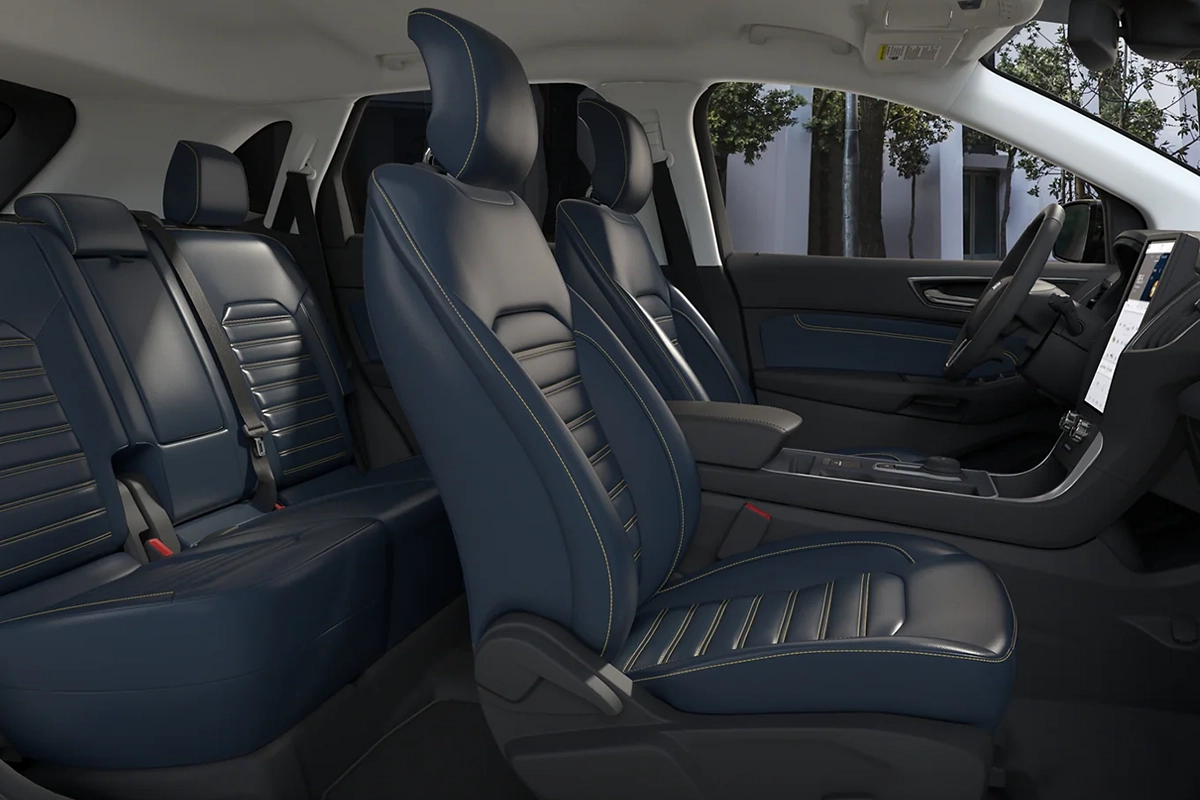 Ford Edge interior - Seats