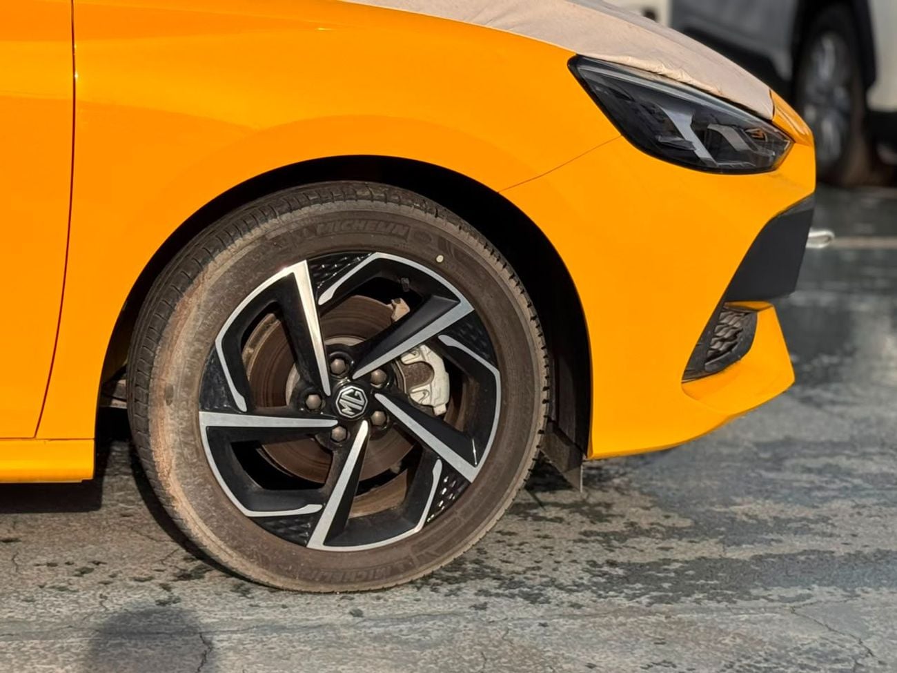 أم جي GT LUXURY
