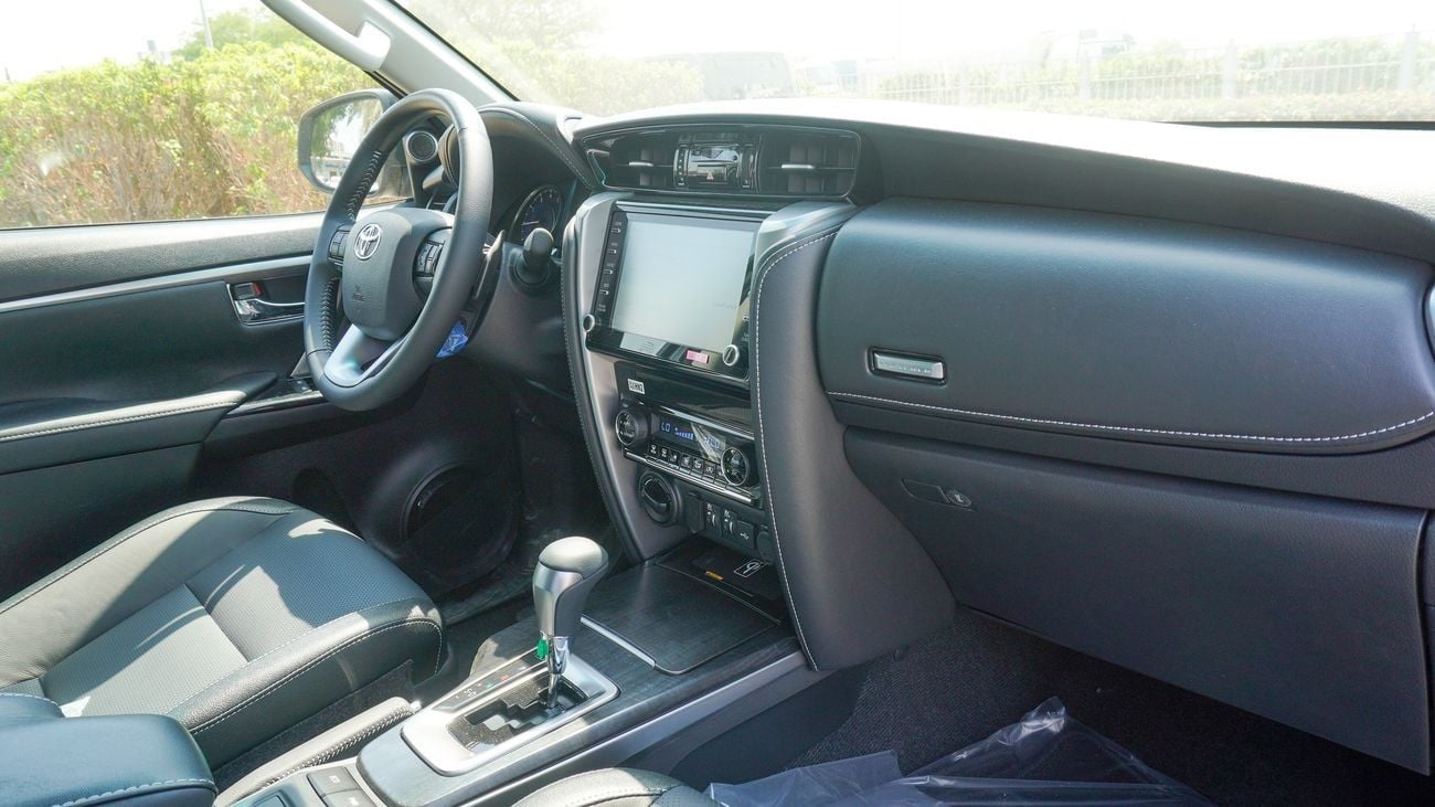 Toyota Fortuner SR5 Plus 4.0L