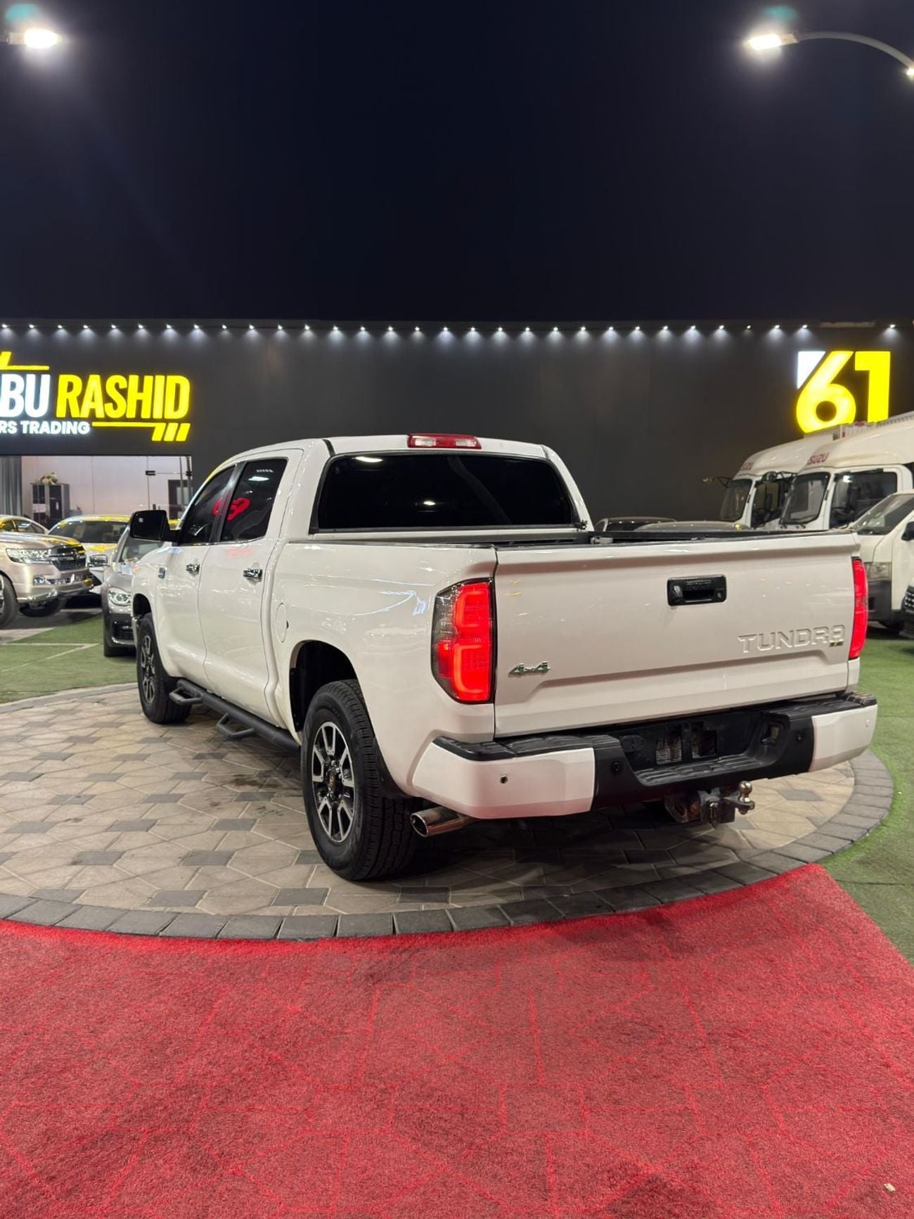 Toyota Tundra STANDARD