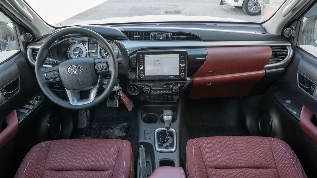 Toyota Hilux TOYOTA HILUX 2.4 AT HIGH -2026YM