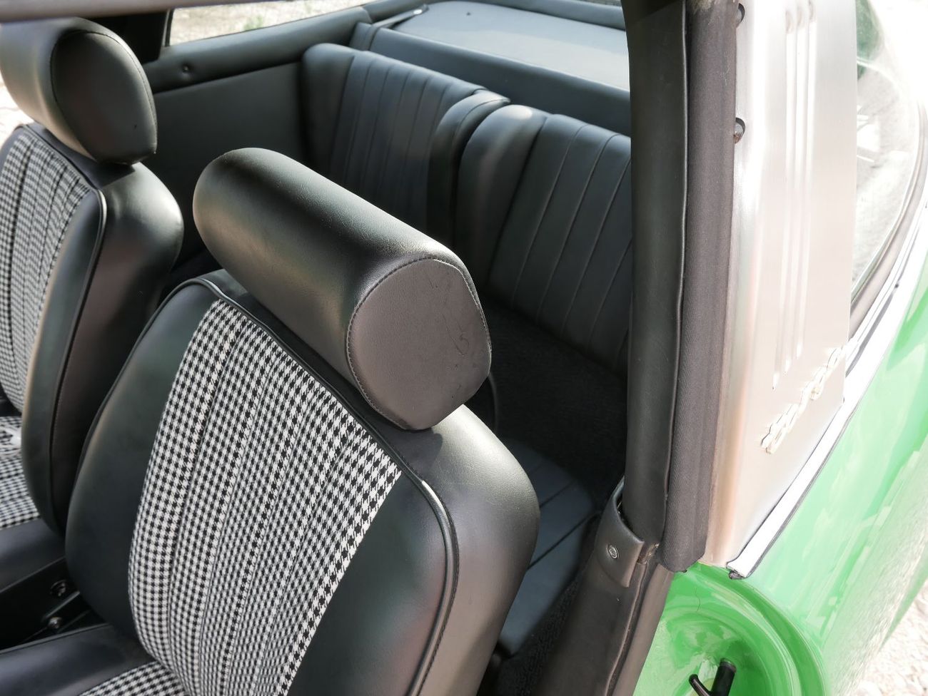 Porsche 911 911T 2.4 Targa