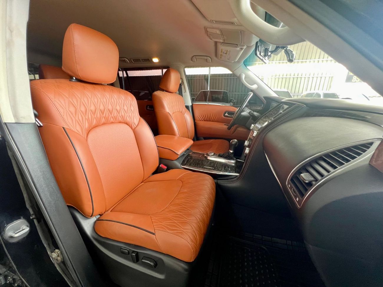 Nissan Armada Armada Le big engine 4+4