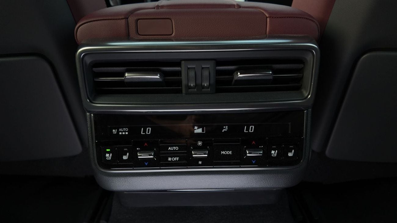 Lexus LX600 SIGNATURE 2026
