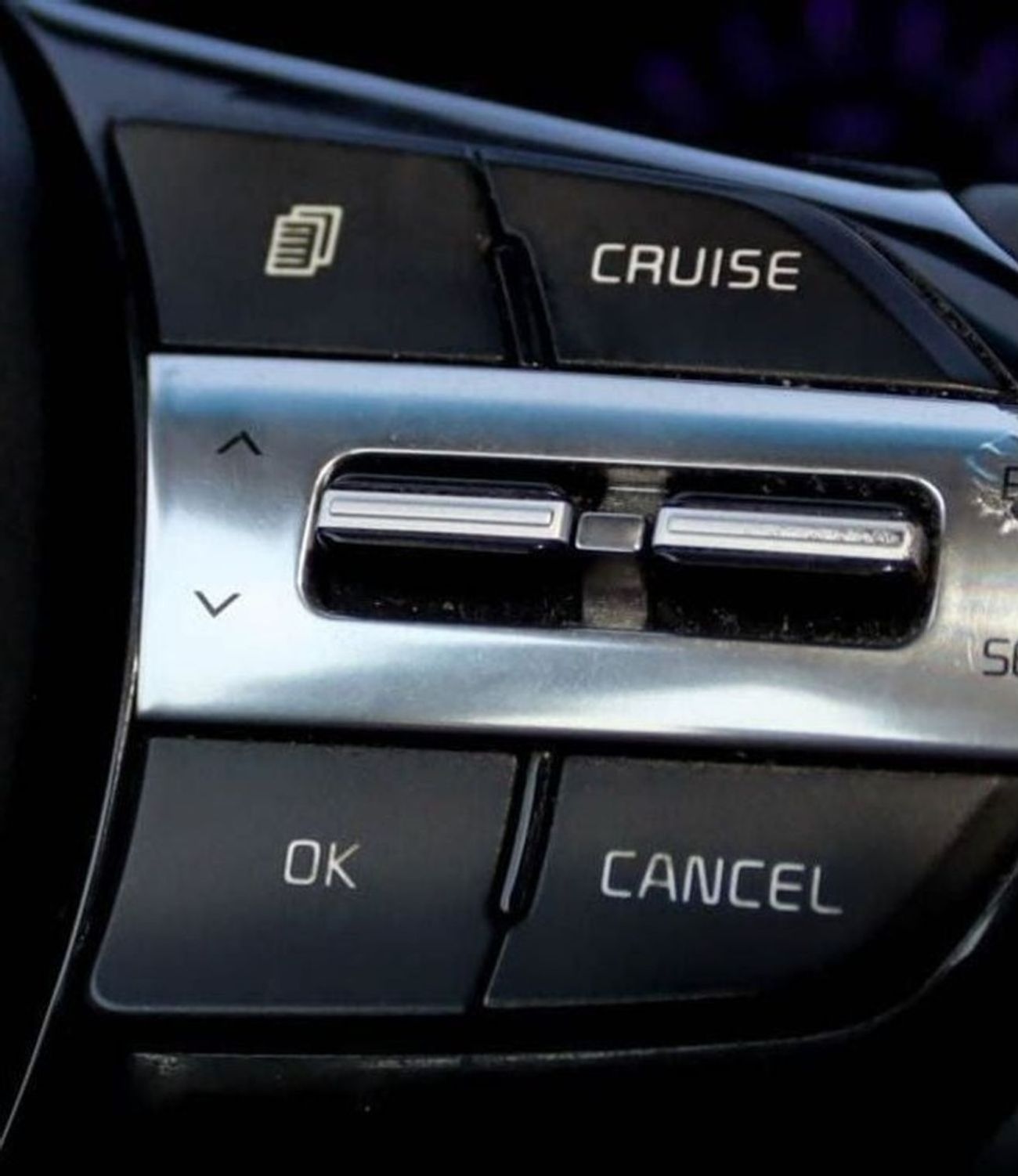 كيا كادنزا EX 3.3L KIA CADENZA V6, 2021 GCC accident-free in excellent condition 1367 P.M