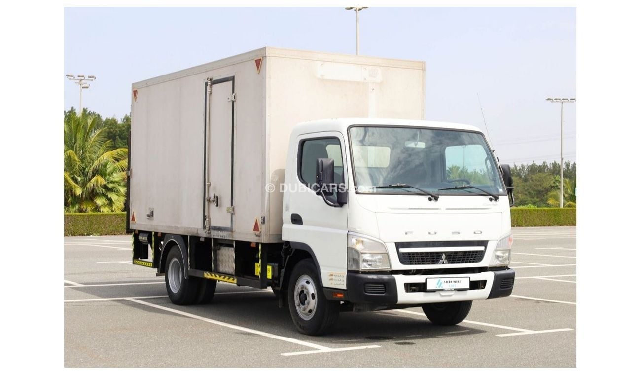Mitsubishi Fuso Canter Short Chassis with Tail Lift | Excellent Condition | GCC Specs