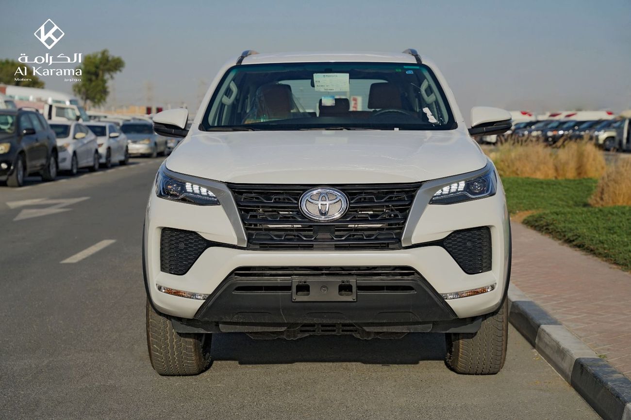 Toyota Fortuner 2.4L GX - GCC Specs - Rear Camera - Cruise Control - 4WD Automatic Drive
