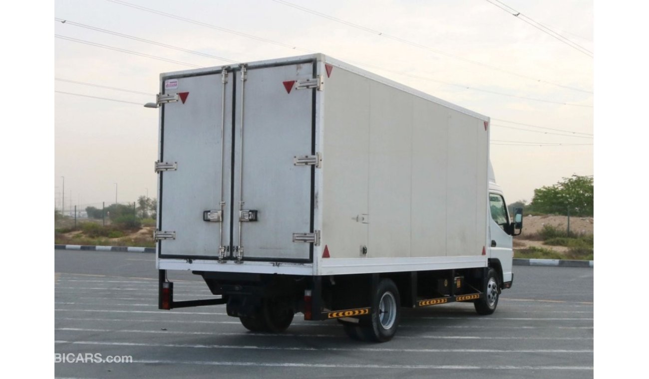 ميتسوبيشي فوسو 2017 | FUSO CANTER LONG CHASSIS DRY BOX WITH GCC SPECS AND EXCELLENT CONDITION