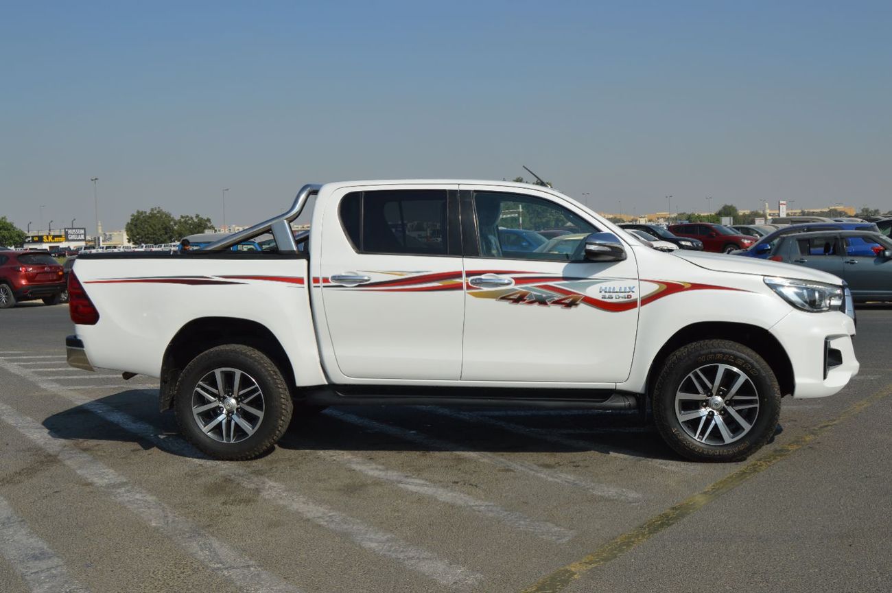 Toyota Hilux Double cabin 2.8L, perfect inside and outside