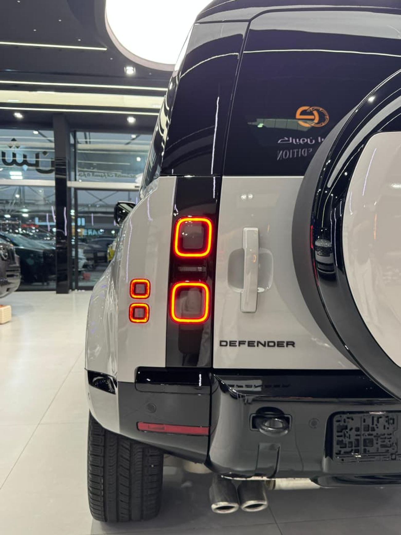 Land Rover Defender LAND ROVER DEFENDER V8 2026