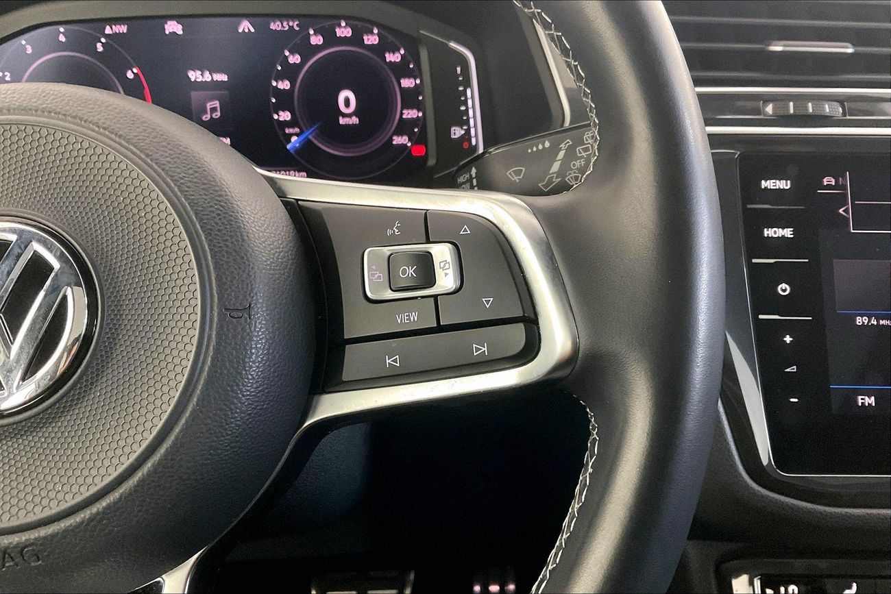 فولكس واجن تيجوان R-Line | شامل الضمان | 0 ﺪﻔﻋﺓ ﺃﻮﻟﻯ