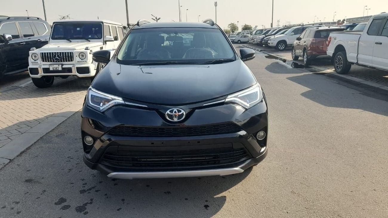 تويوتا راف ٤ RHD PETROL